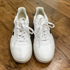 Women’s Veja sneakers